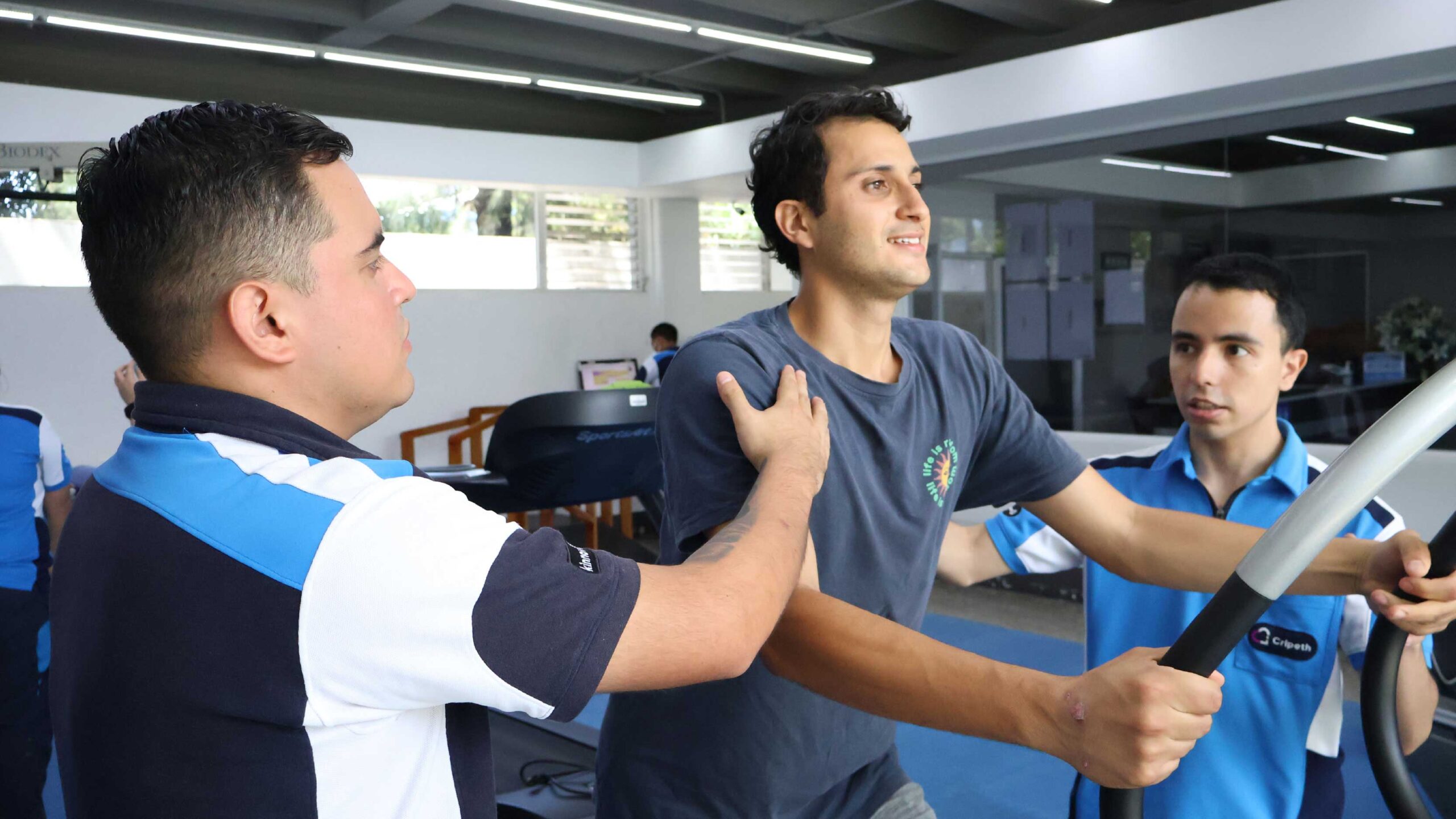 practicas en clinica dentro de campus para licenciatura en fisioterapia de ipeth y universidad galileo