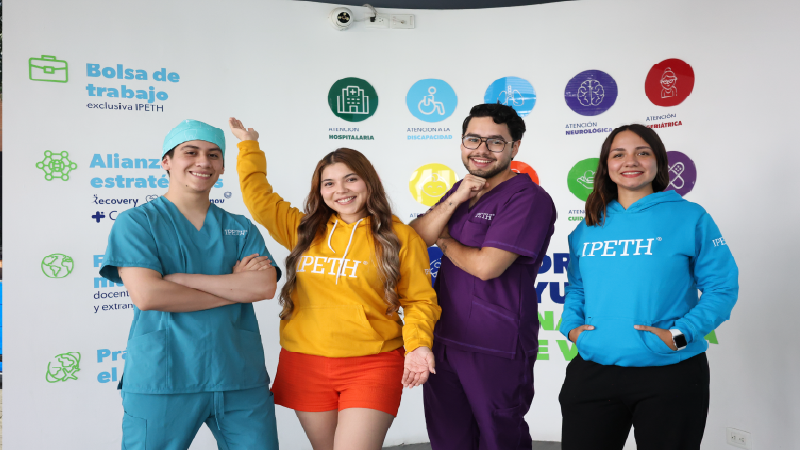 alumnos ipeth 19 anos fisioterapia enfermeria odontologia deportes con uniforme