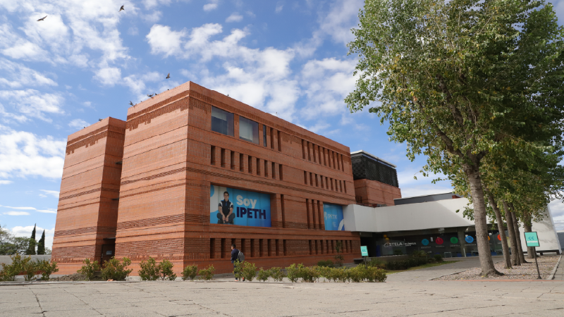 ipeth campus puebla en celebracion 19 anos de la universidad