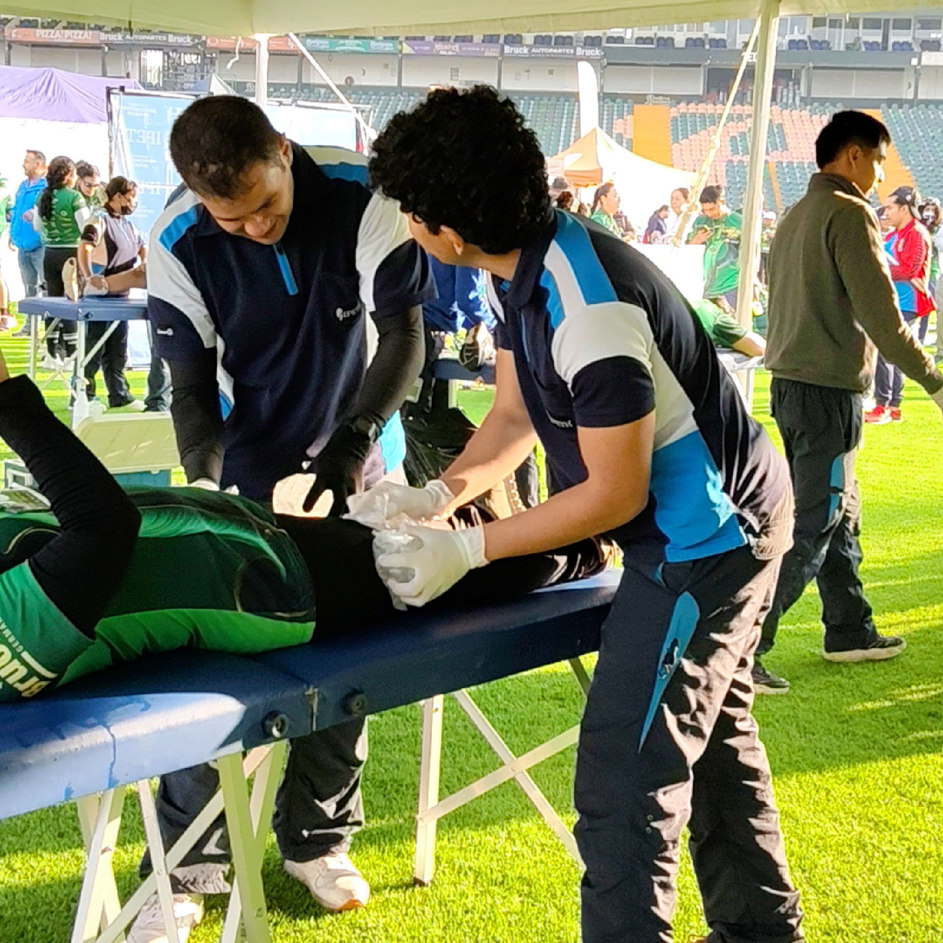 alumnos licenciatura fisioterapia de ipeth en carrera pericos de puebla estiramientos controlados